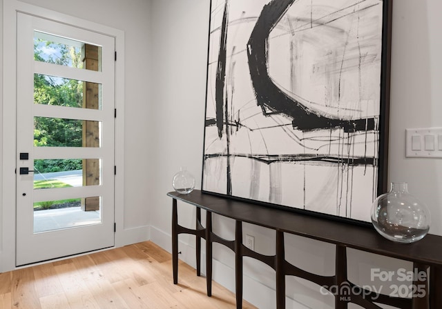 1622 Burtonwood Cir, Charlotte, NC 28212 - entryway featuring wood finished floors and baseboards