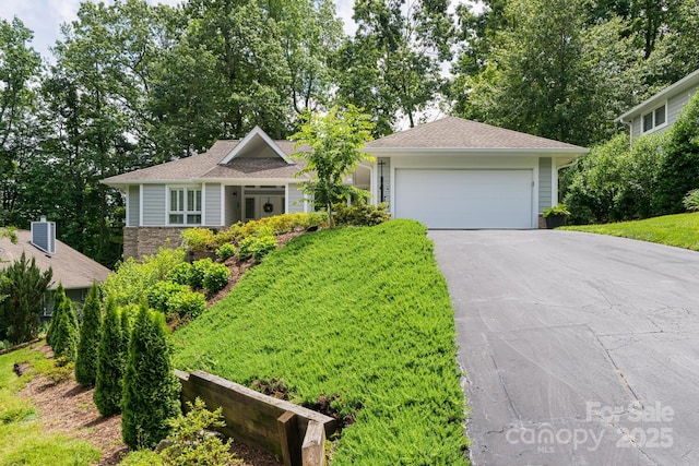 112 Broadmoor Dr, Flat Rock, NC 28731 - photo 1
