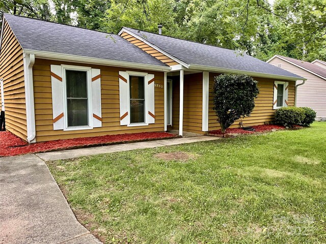 6832 Delta Lake Dr, Charlotte, NC 28215 - photo 3