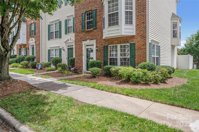 9728 Blossom Hill Dr, Huntersville, NC 28078 - photo 1