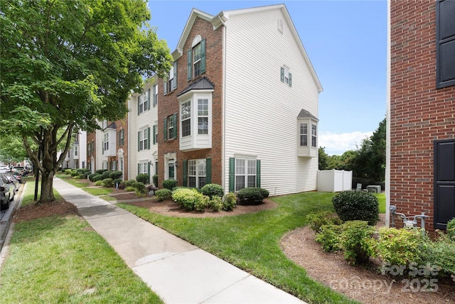 9728 Blossom Hill Dr, Huntersville, NC 28078 - photo 2