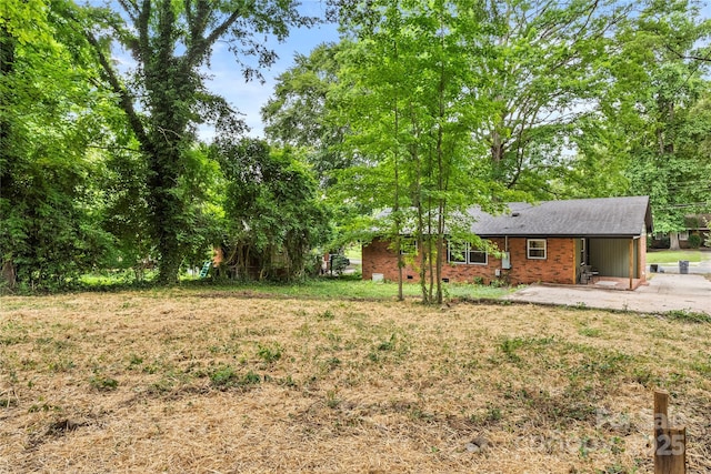 5320 Kildare Dr, Charlotte, NC 28215 - view of yard