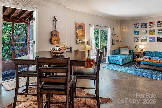 5922 Sullins Rd, Charlotte, NC 28214 - dining area with ornamental molding