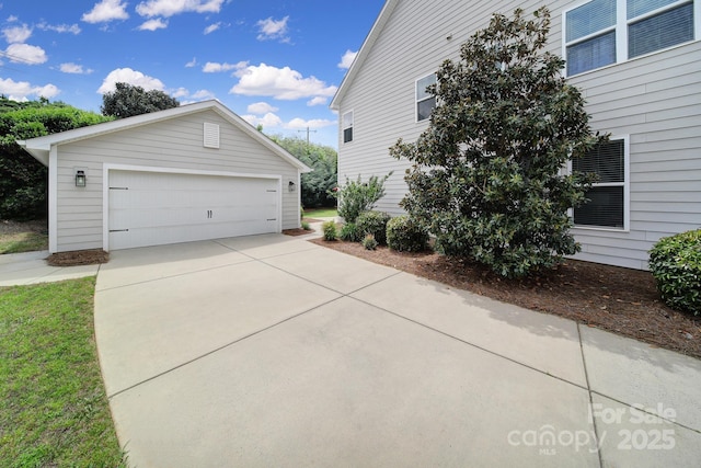 8702 Aspinwall Dr, Charlotte, NC 28216 - photo 29