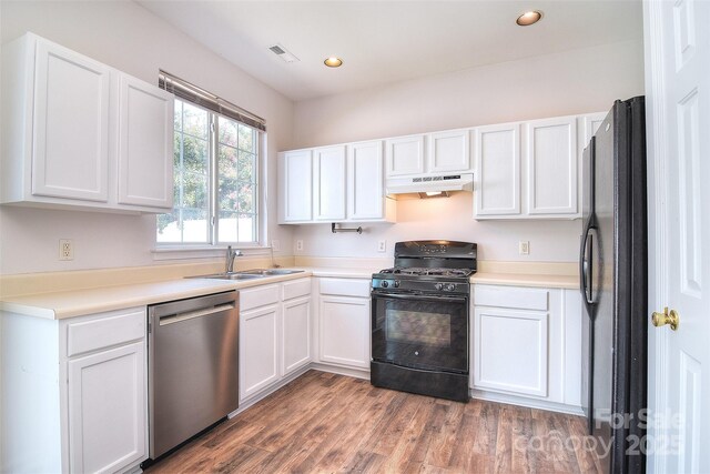 8655 Meadowmont View Dr, Charlotte, NC 28269 - photo 11
