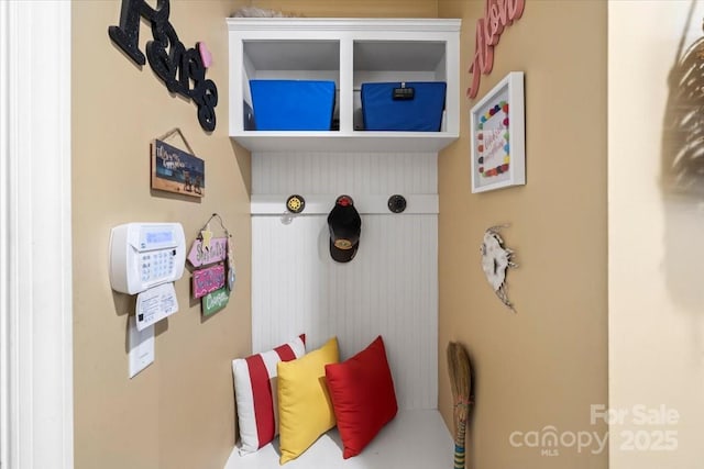 16402 Doves Canyon Ln, Charlotte, NC 28278 - view of mudroom