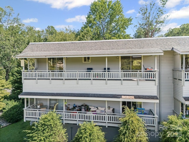 263 Fairway Ln Unit H, Spruce Pine, NC 28777 - front facade featuring a balcony
