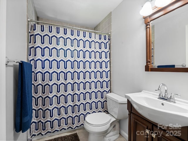 263 Fairway Ln Unit H, Spruce Pine, NC 28777 - bathroom featuring a shower with shower curtain and vanity
