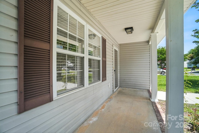 2239 Blue Hampton Ln, Charlotte, NC 28213 - photo 3