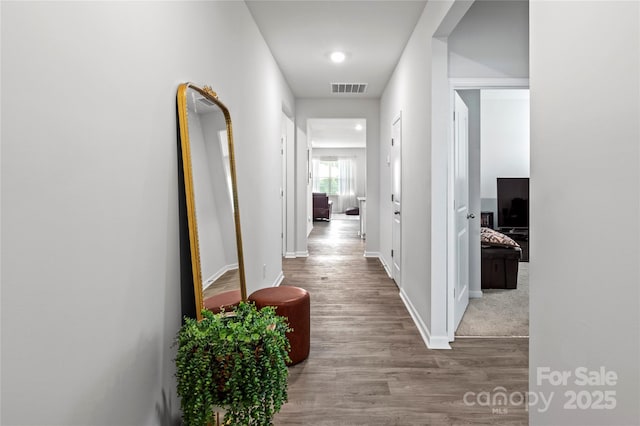 192 Culloden Dr, Mocksville, NC 27028 - corridor with wood finished floors and baseboards