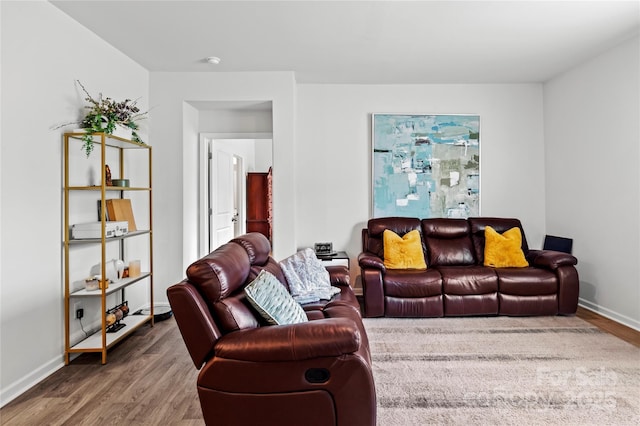 192 Culloden Dr, Mocksville, NC 27028 - living area featuring wood finished floors and baseboards
