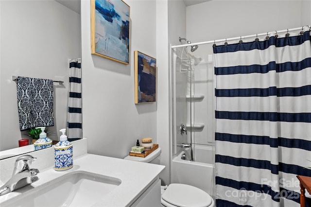 192 Culloden Dr, Mocksville, NC 27028 - full bath featuring vanity and shower / tub combo with curtain