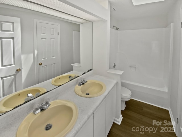 424 Mallard Dr, Pineville, NC 28134 - full bath with wood finished floors, double vanity, and shower / bath combination