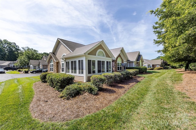 6811 Ledgestone Pl, Charlotte, NC 28227 - view of side of property with a yard