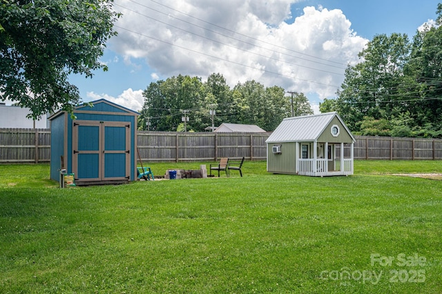 104 Nottingham Dr, Maiden, NC 28650 - fenced backyard featuring a shed