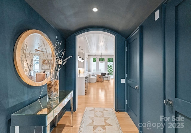 2837 Kenwood Sharon Ln, Charlotte, NC 28211 - entryway featuring light wood finished floors, arched walkways, lofted ceiling, and recessed lighting