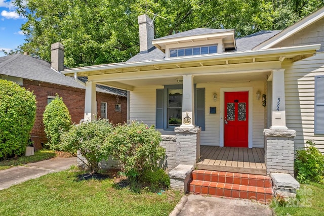 524 W Horah St, Salisbury, NC 28144 - view of front of house with a porch and roof with shingles