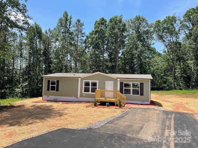 4180 Tallent Rd, Morganton, NC 28655 - manufactured / mobile home featuring crawl space