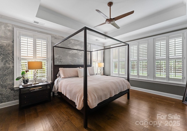 6506 Jepson Ct Unit 349, Charlotte, NC 28214 - bedroom with ornamental molding, wood-type flooring, wallpapered walls, and a ceiling fan