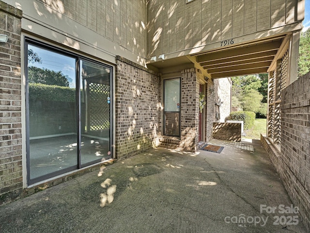 7916 Charter Oak Ln, Charlotte, NC 28226 - photo 3