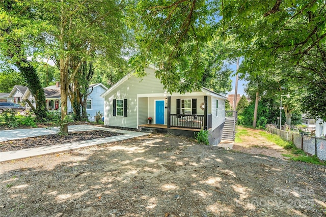 909 Gibbons St, Gastonia, NC 28052 - photo 2