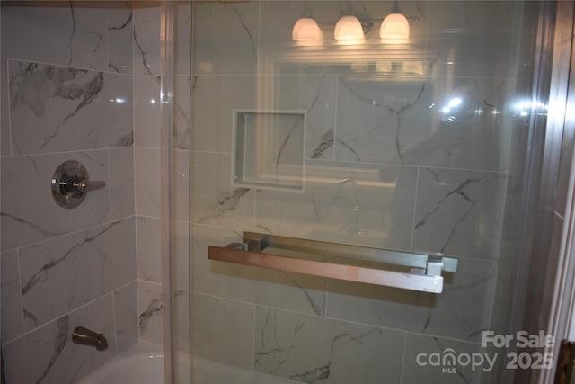 1038 Holmes Ave, Salisbury, NC 28144 - bathroom featuring enclosed tub / shower combo