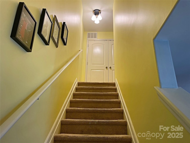 9608 Brackenview Ct, Charlotte, NC 28214 - view of staircase