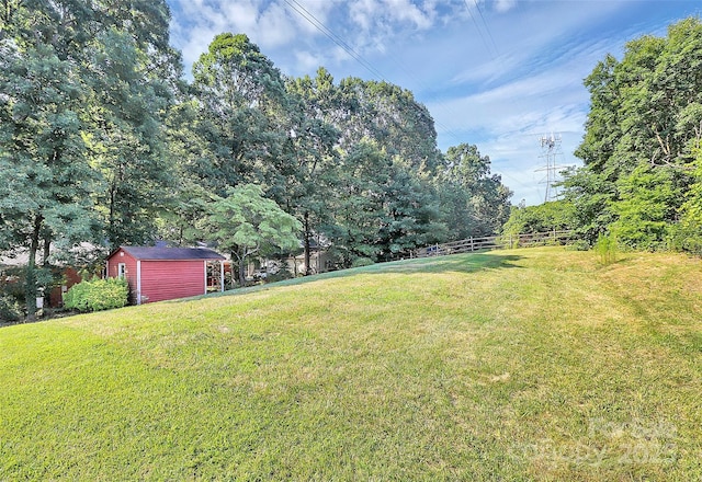 16509 Kimbolten Dr, Huntersville, NC 28078 - view of yard with a storage unit