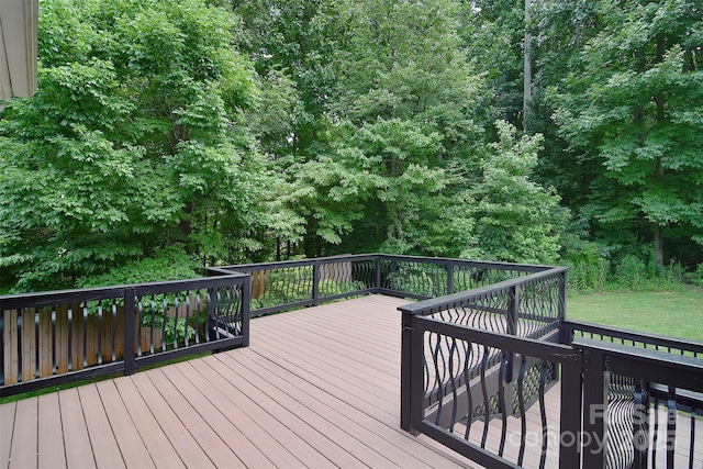 9117 Castle Garden Ln, Charlotte, NC 28215 - view of wooden deck