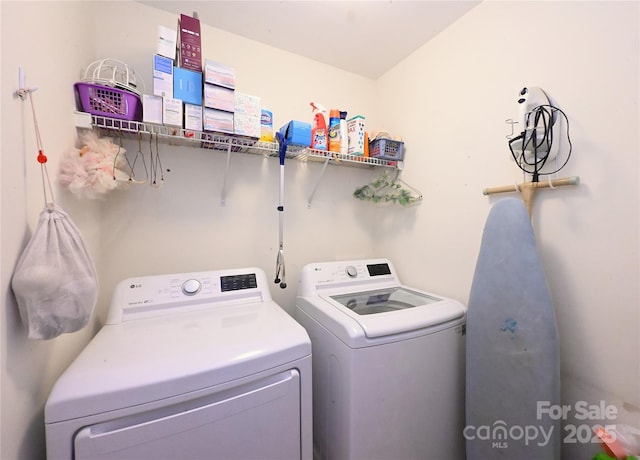 219 Harrowfield Hts, York, SC 29745 - laundry room featuring washer and dryer