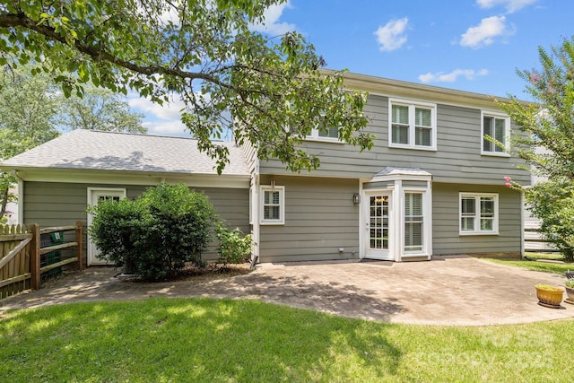9121 Four Acre Ct, Charlotte, NC 28210 - back of property featuring a patio
