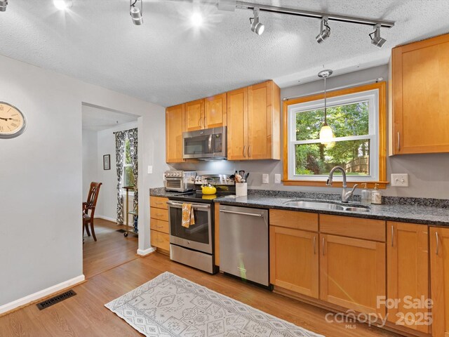 911 Munday Ct, Charlotte, NC 28270 - photo 13