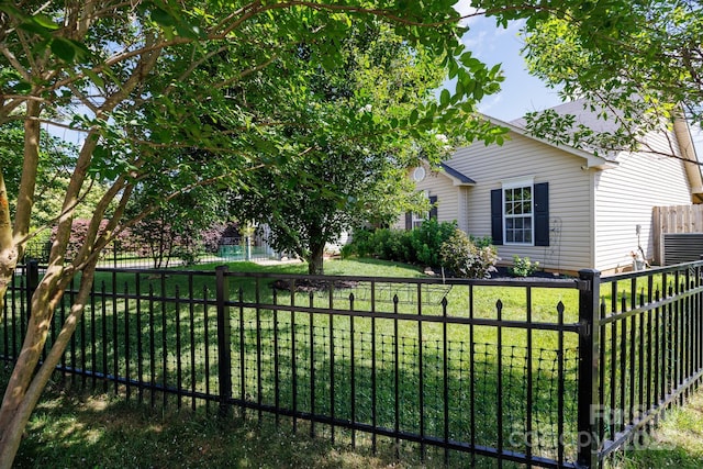5806 Autumn Trace Ln, Indian Trail, NC 28079 - view of fenced yard