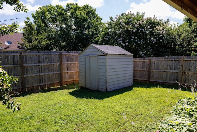 5806 Autumn Trace Ln, Indian Trail, NC 28079 - fenced backyard featuring a shed