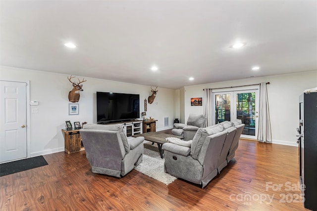 1622 Brookstone Dr, Hickory, NC 28602 - living area featuring wood finished floors and recessed lighting