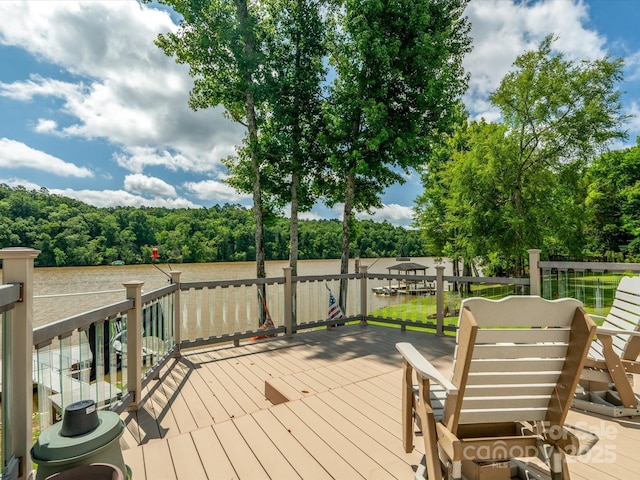 887 Living Waters Dr, Great Falls, SC 29055 - view of deck