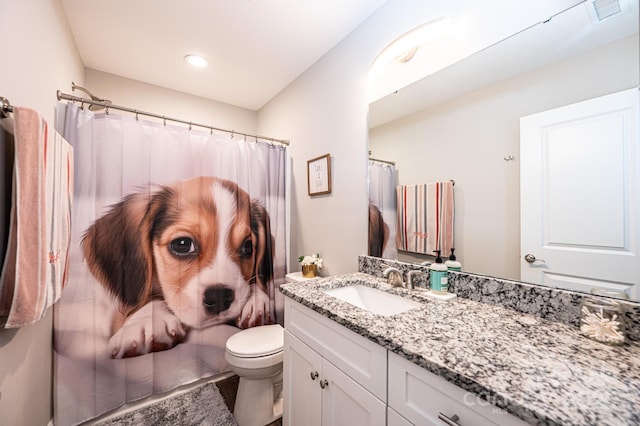 2526 Snow Creek Rd NE, Hickory, NC 28601 - full bath featuring vanity, a shower with curtain, recessed lighting, and wood finished floors