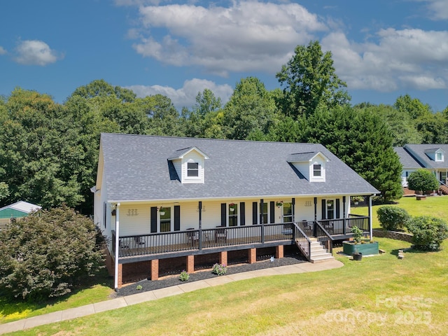 814 Carved Oak Ct, York, SC 29745 - view of front facade featuring a porch, a front lawn, and roof with shingles