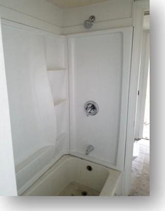 153 W End St, Chester, SC 29706 - bathroom with shower / bathtub combination