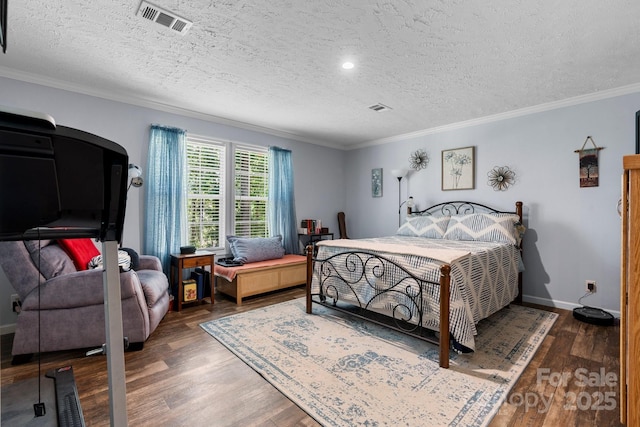 200 Vista Pointe Dr, Stony Point, NC 28678 - bedroom with wood finished floors, ornamental molding, a textured ceiling, and arched walkways