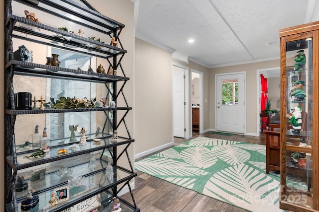 200 Vista Pointe Dr, Stony Point, NC 28678 - entryway featuring crown molding, wood finished floors, recessed lighting, and a textured ceiling