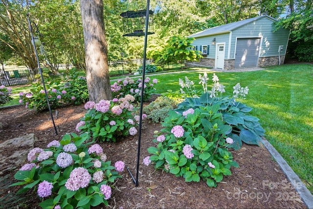 4825 Deanscroft Dr, Charlotte, NC 28226 - view of yard featuring an outbuilding