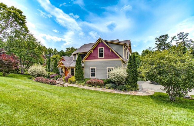 35 Village Pointe Ln, Asheville, NC 28803 - view of front of house featuring a front yard