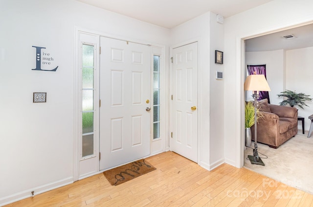 6619 Bittinger Ct, Charlotte, NC 28216 - entryway featuring wood finished floors and baseboards