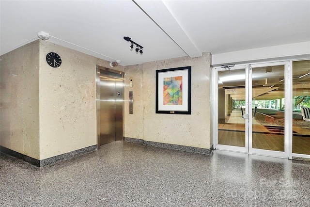 1300 Queens Rd Unit 405, Charlotte, NC 28207 - community lobby with a textured wall