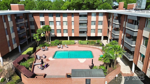 1300 Queens Rd Unit 405, Charlotte, NC 28207 - community pool with a patio area