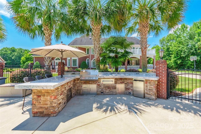 572 W Shiloh Unity Rd, Lancaster, SC 29720 - view of patio featuring exterior kitchen