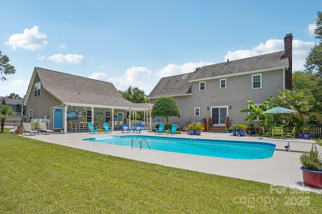 2256 Drawbridge Ct, Rock Hill, SC 29732 - outdoor pool with a patio area and entry steps
