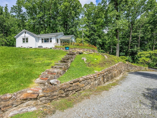 170 Twin Springs Rd, Hendersonville, NC 28792 - view of green lawn