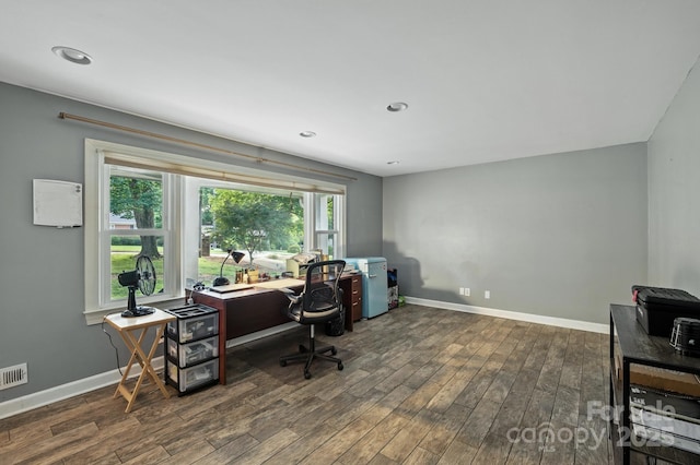 310 25th Ave NW, Hickory, NC 28601 - office area featuring wood finished floors and recessed lighting